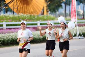 BIB: 
                            <button type="button" onclick="openModal(27851829)" class="btn btn-primary btn-sm float-right btn-popup" data-toggle="modal" data-target=".modal-high-quality">
                        <i class="fas fa-shopping-cart"></i> Add to Cart
                    </button>
                                            <button type="button" onclick="isThisMe(27851829, true)" class="btn btn-success btn-sm float-right btn-popup btn-isme hidden" data-toggle="tooltip" data-placement="bottom" title="นี่คือรูปของคุณใช่ไหม คลิกที่นี่เพื่อเอาเข้าอัลบั้ม">
                        <i class="fas fa-plus"></i> Add to album
                    </button>
                    <button type="button" onclick="isThisMe(27851829, false)" class="btn btn-warning btn-sm float-right btn-popup btn-isnotme hidden">
                        <i class="fas fa-ban"></i> Remove from album
                    </button>